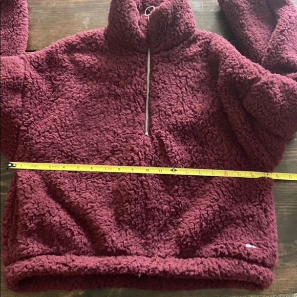 HOLLISTER Burgundy Teddy Pullover Sweater Small Junior’s  Womens - Picture 7 of 9